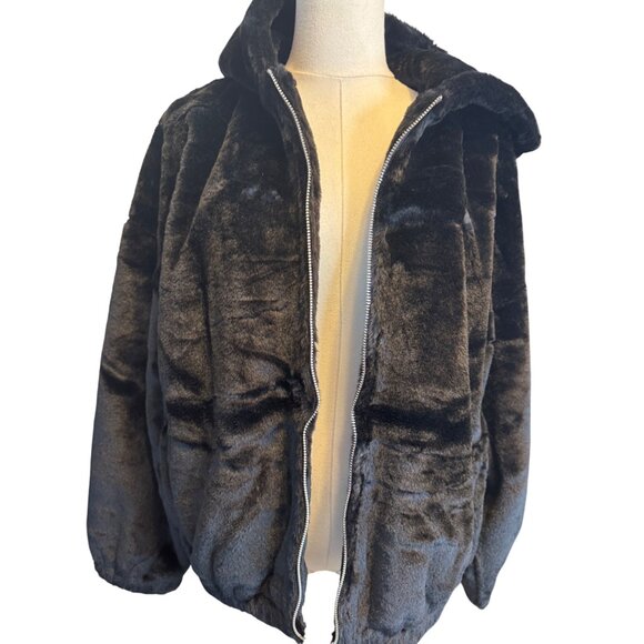 NWT Pretty Little Thing Small Faux Fur Hooded Jacket Black Plush Polyester - Picture 3 of 16